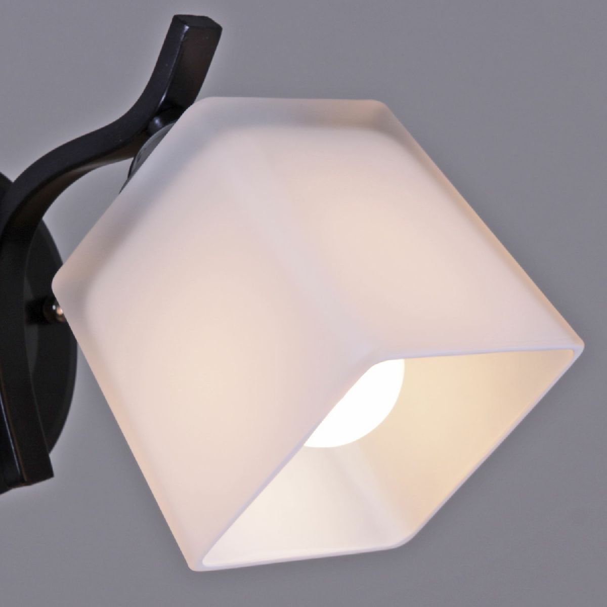 Бра Reluce 03324-0.2-01N