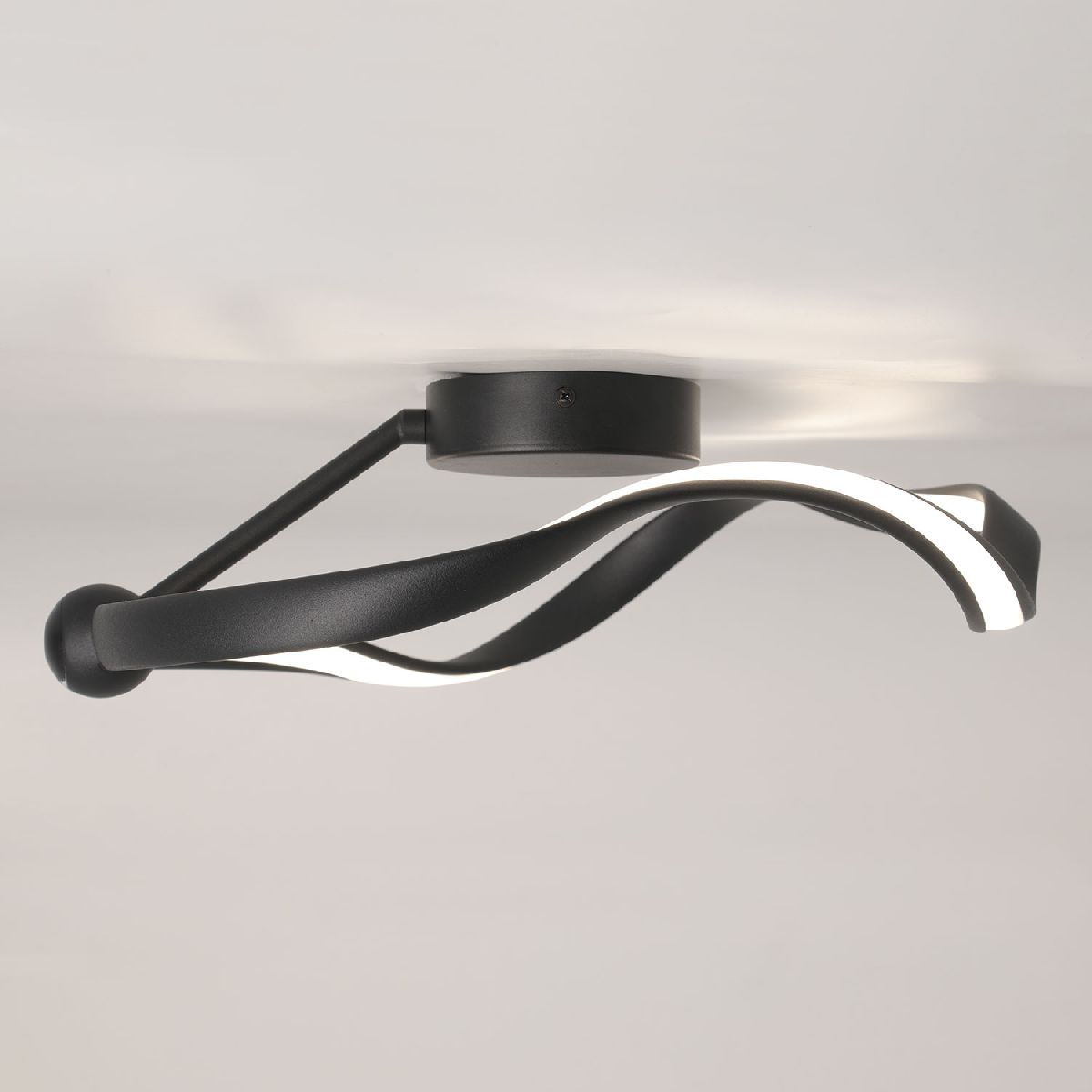 Потолочная люстра Lussole Kent LSP-7288