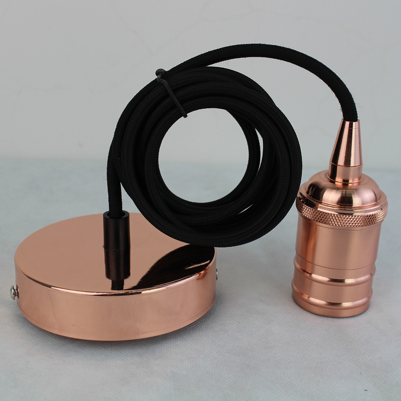 Ретро патрон с подвесом E27 Золото Sun Lumen 056-663