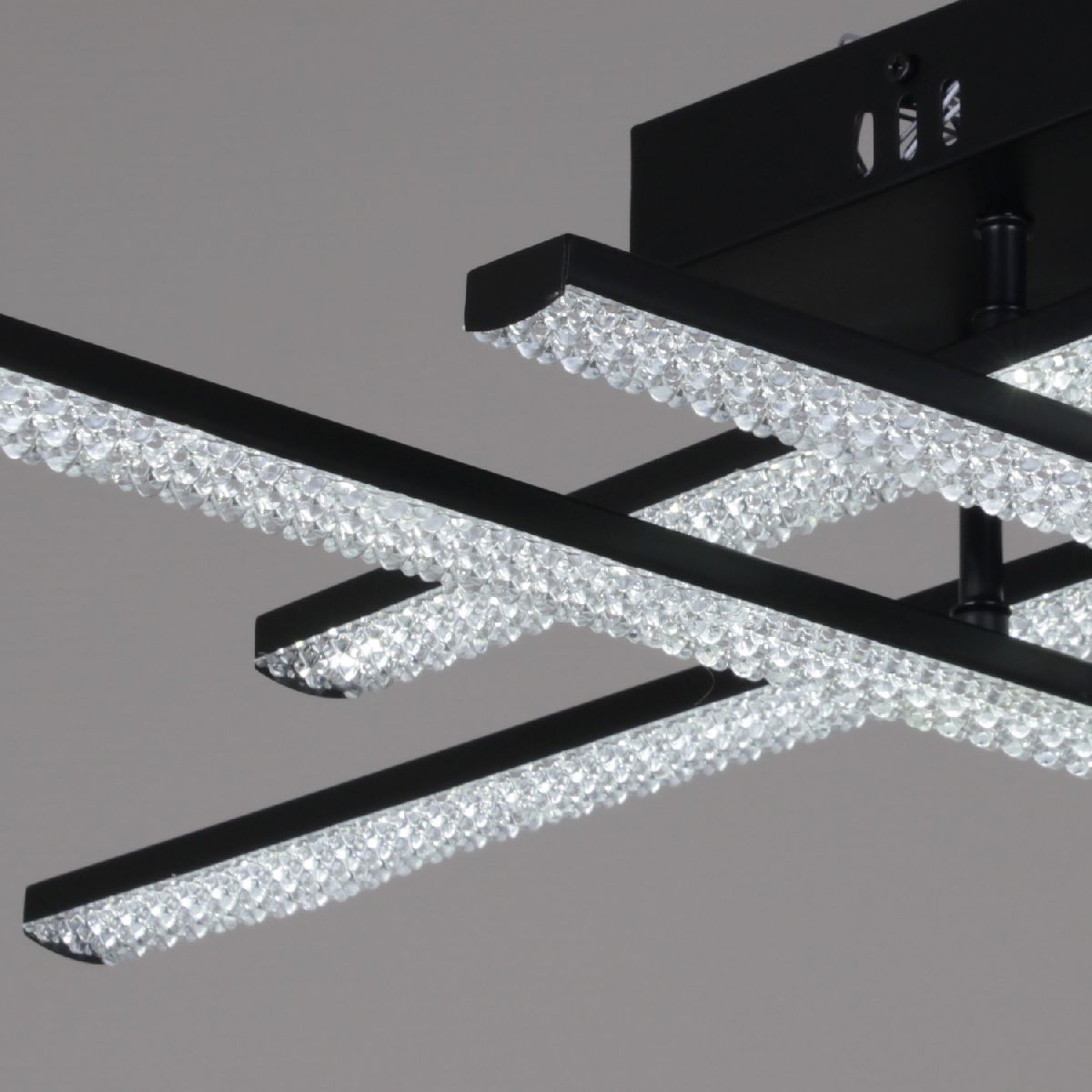 Потолочная люстра Reluce 77138-0.3-04