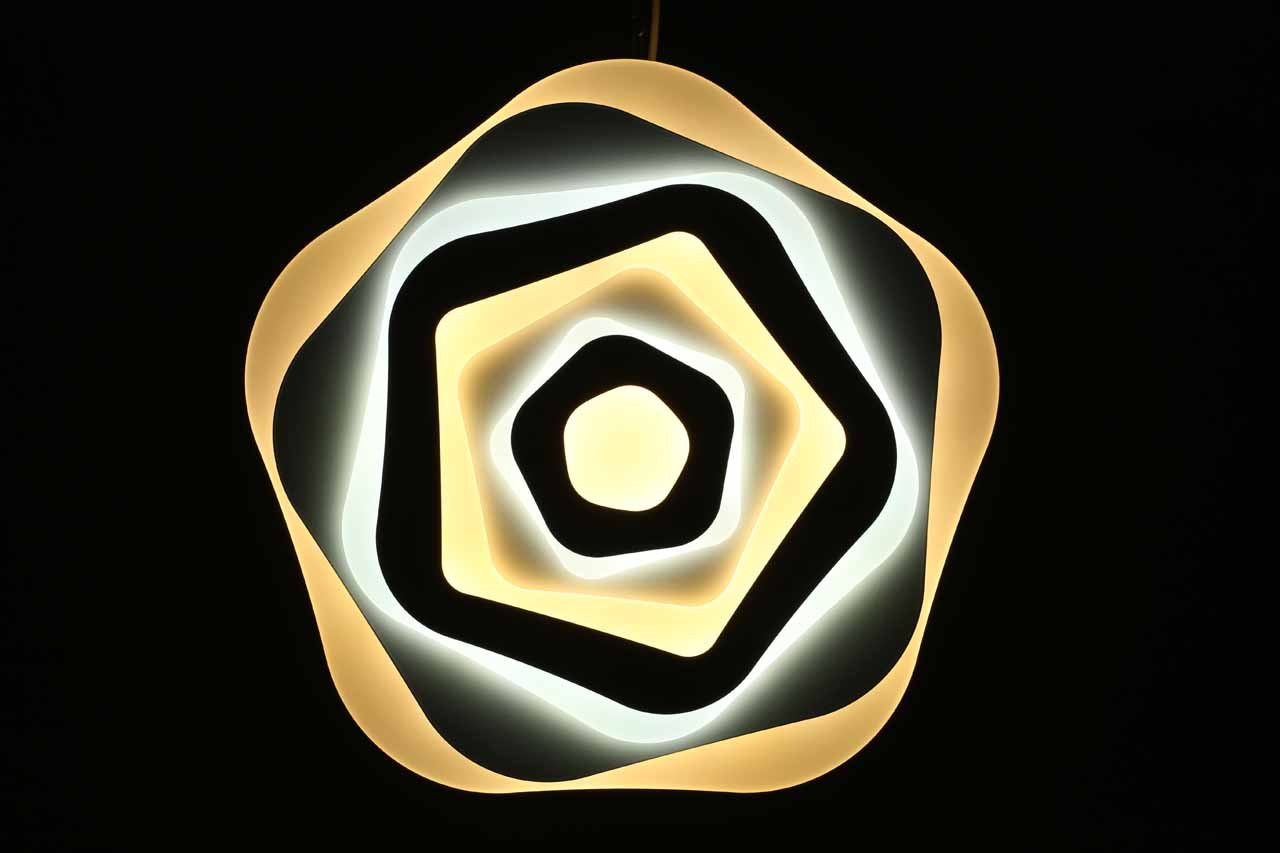 Потолочная светодиодная люстра Omnilux Azzano OML-07407-304