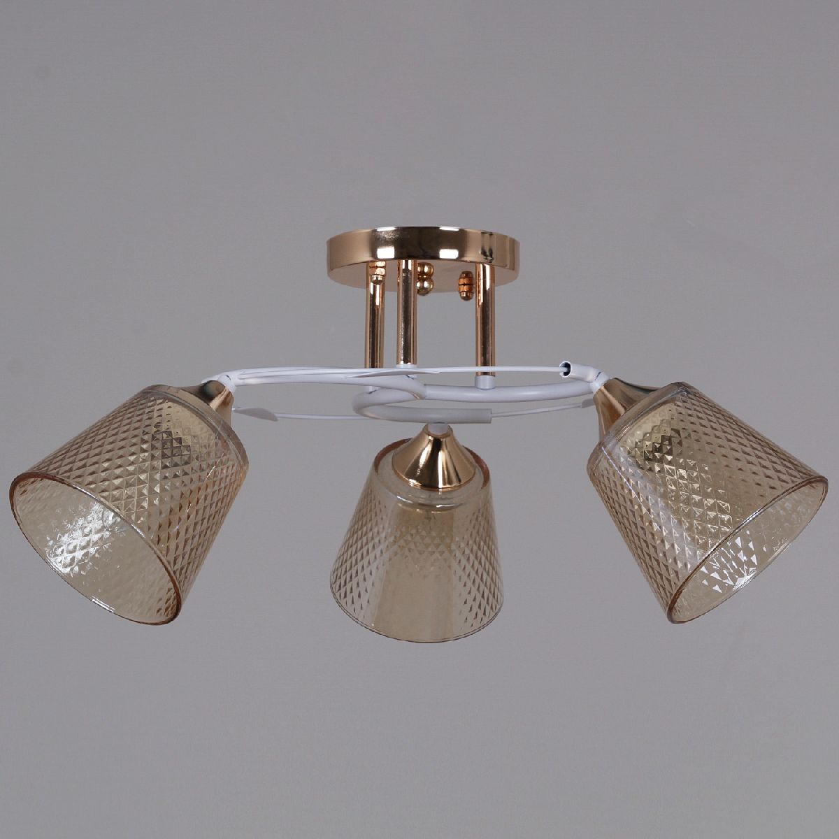 Потолочная люстра Reluce 06003-0.3-03 FG+WT