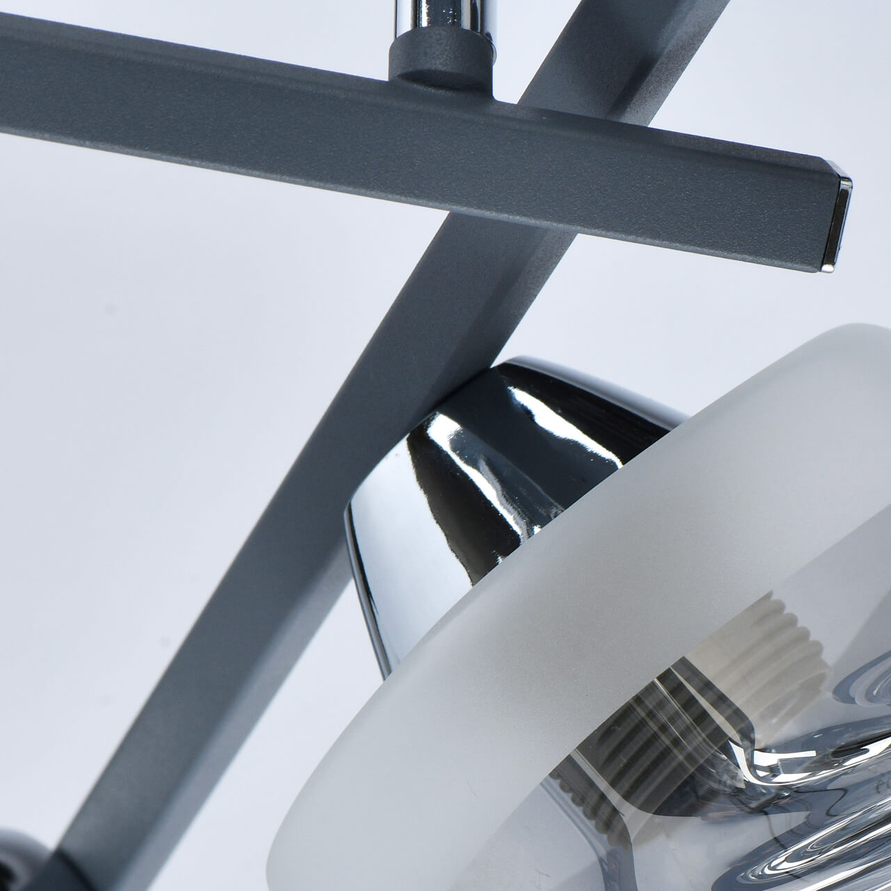 Люстра на штанге DeMarkt 638016008 в Москве