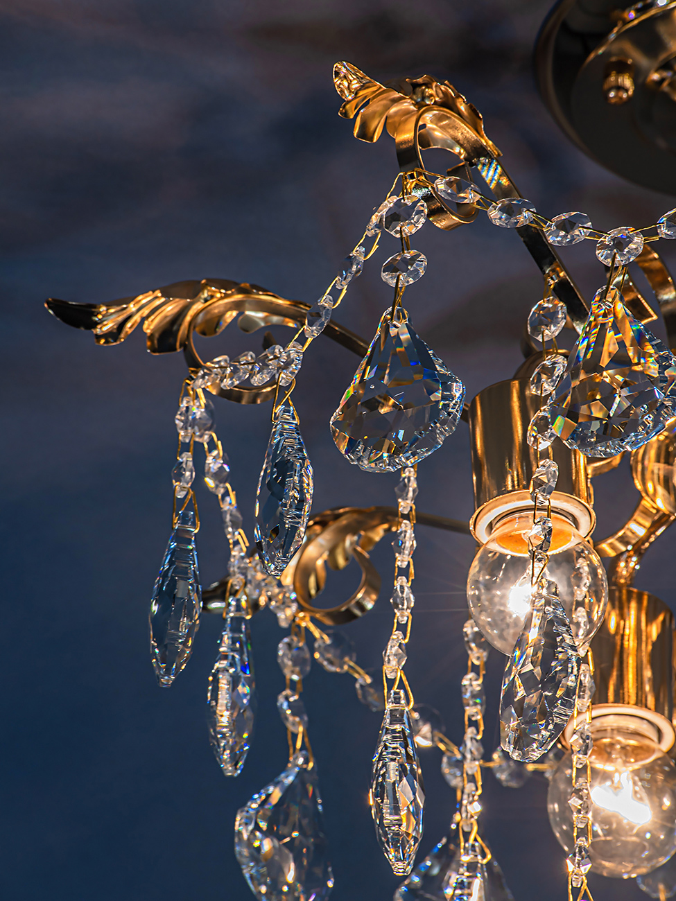 Люстра на штанге Escada Mona 1128/4 в Москве