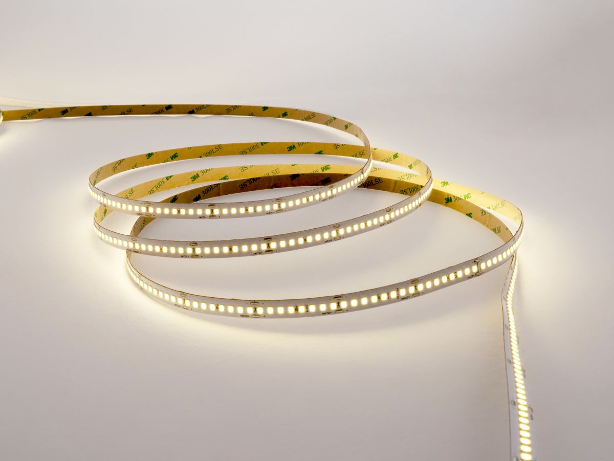 Светодиодная лента LEDS POWER 2835 192/м (18Вт/м) 24В теплая, серия ПРО140 005249