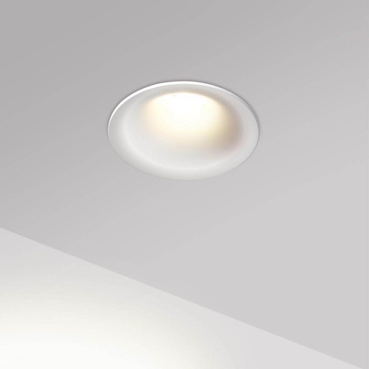 Встраиваемый светильник с переключателем цв. температуры Novotech Wir Eclat 359884