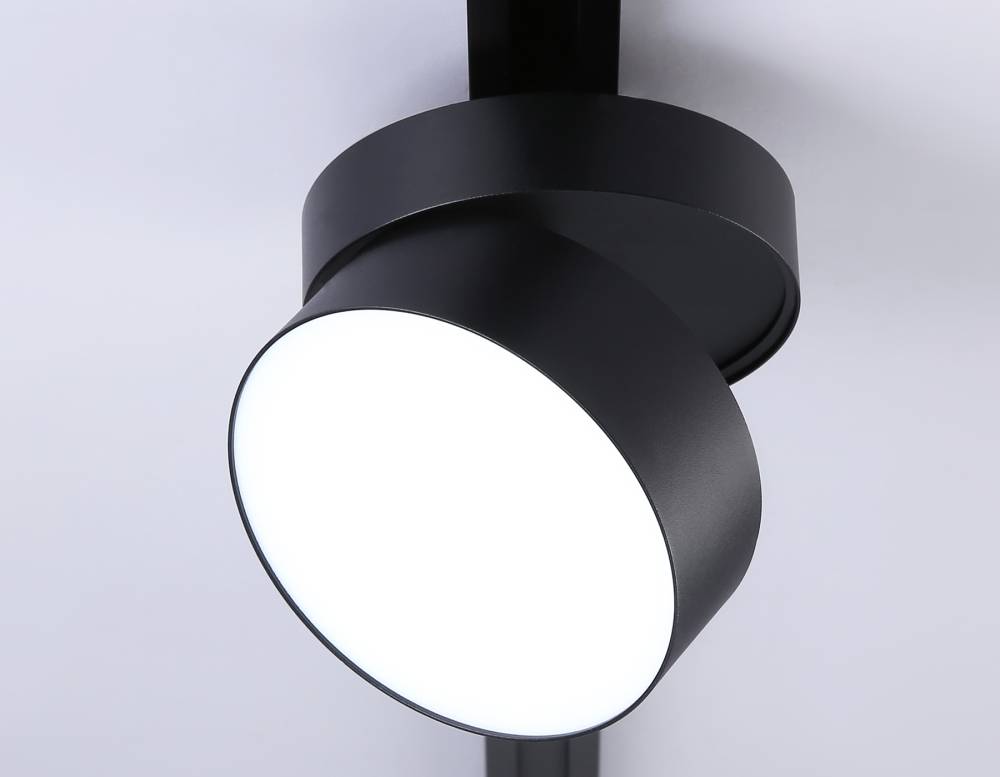 Трековый однофазный светильник Ambrella Light Track System GL6879