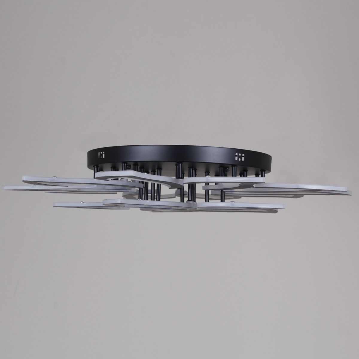 Потолочная люстра Reluce 30150-0.3-10+5 BK