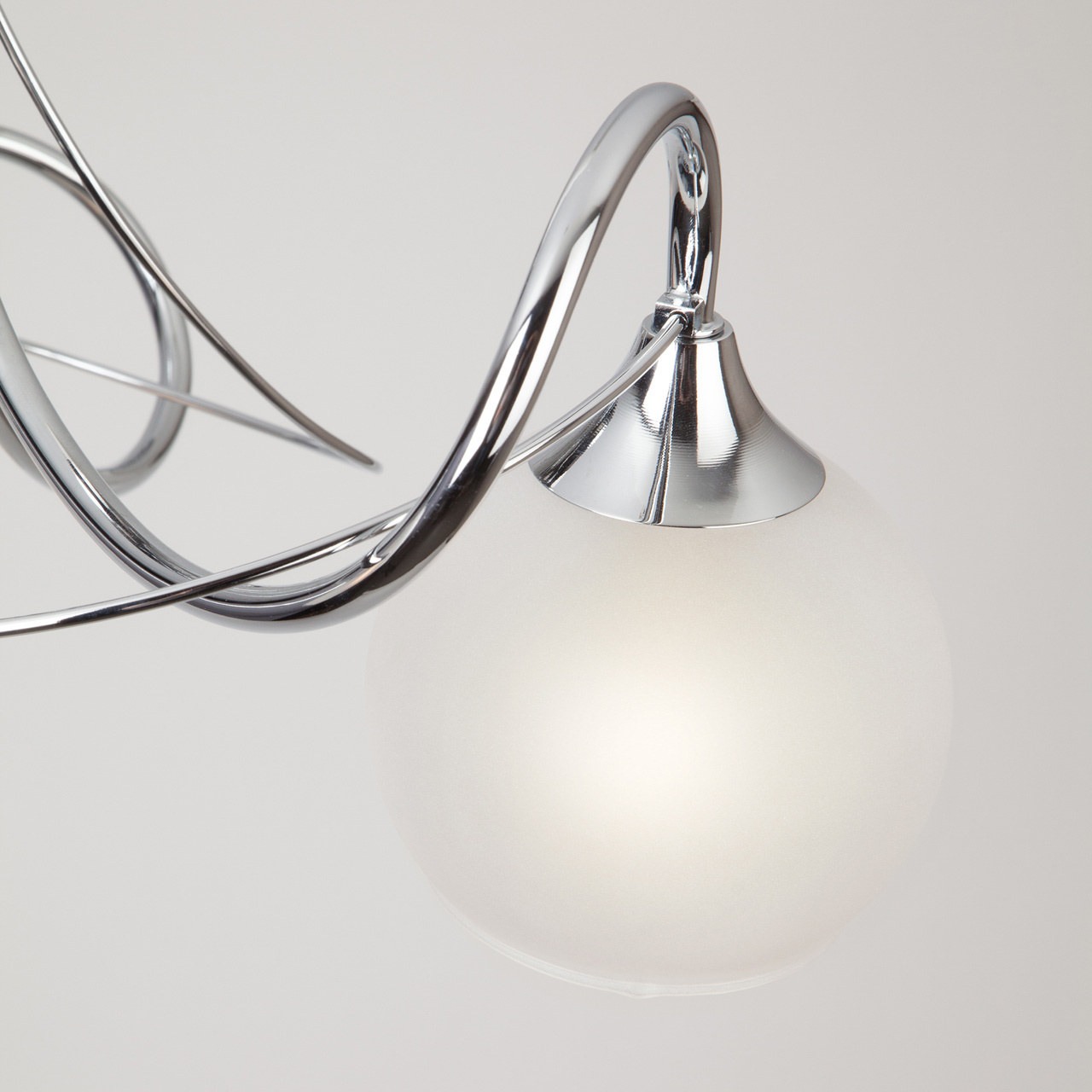 Потолочная люстра Eurosvet Коста 30102/3 хром