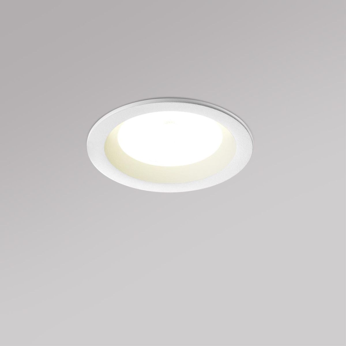 Встраиваемый светильник на натяжной потолок с переключателем цветовой температуры и угла рассеивания Novotech Wir Rayne 359840