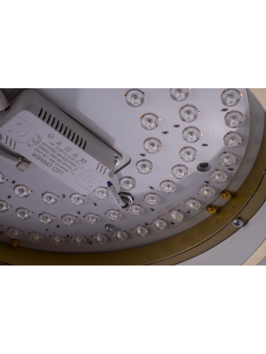 Потолочный светильник Zortes Gerda ZRS.1097.40