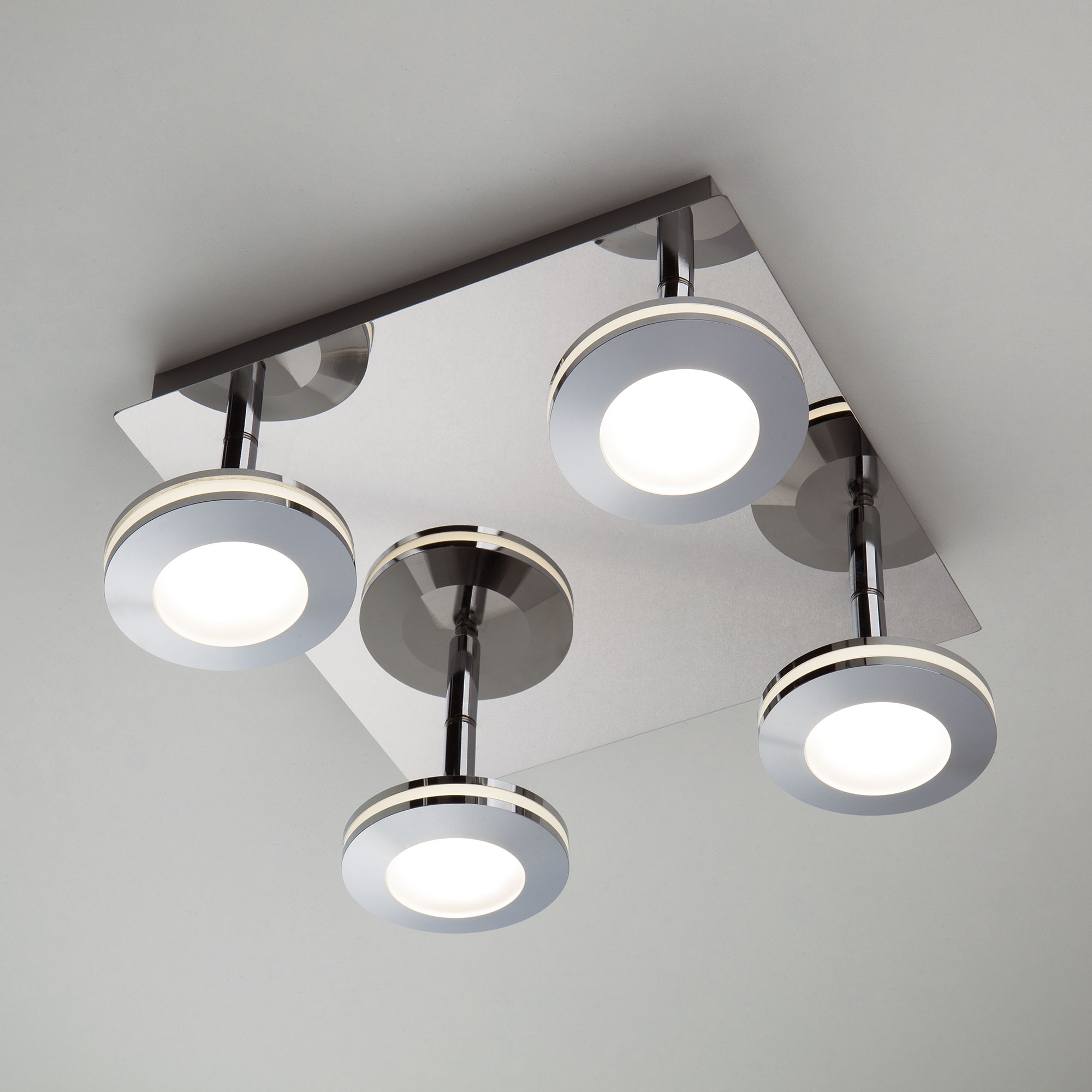 Потолочный светодиодный светильник Eurosvet Round 20002/4 хром