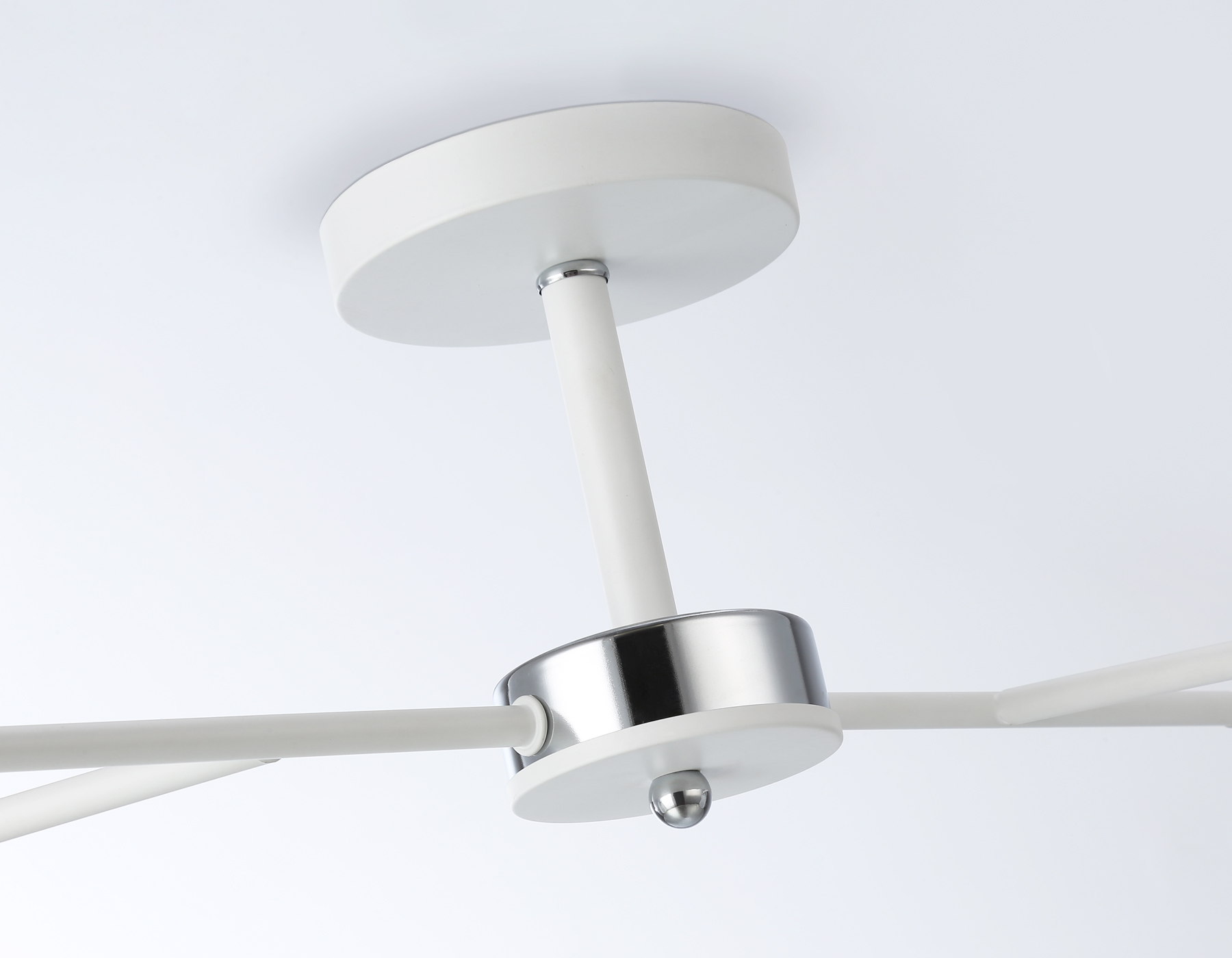 Люстра на штанге Ambrella Light Modern TR303201