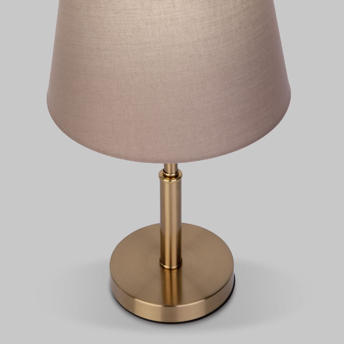 Настольная лампа Eurosvet Ozark 01155/1 латунь a064978