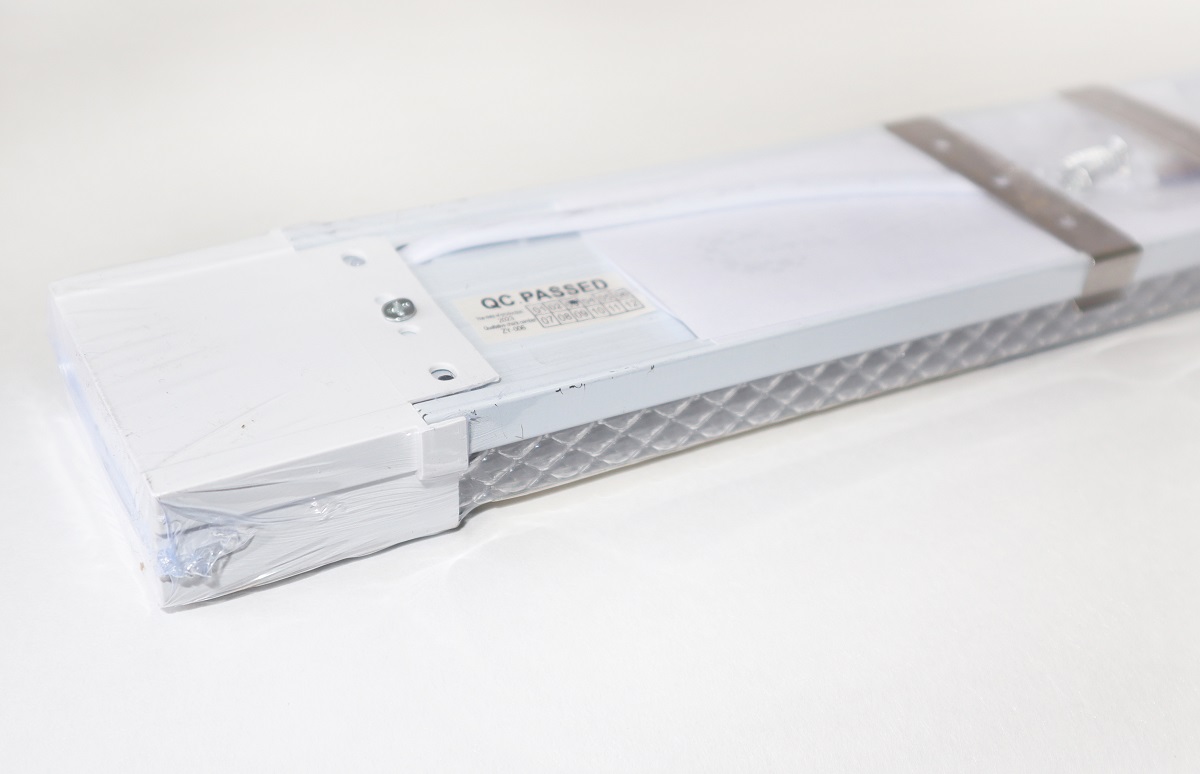 Линейный потолочный светильник i-Watt i-14114