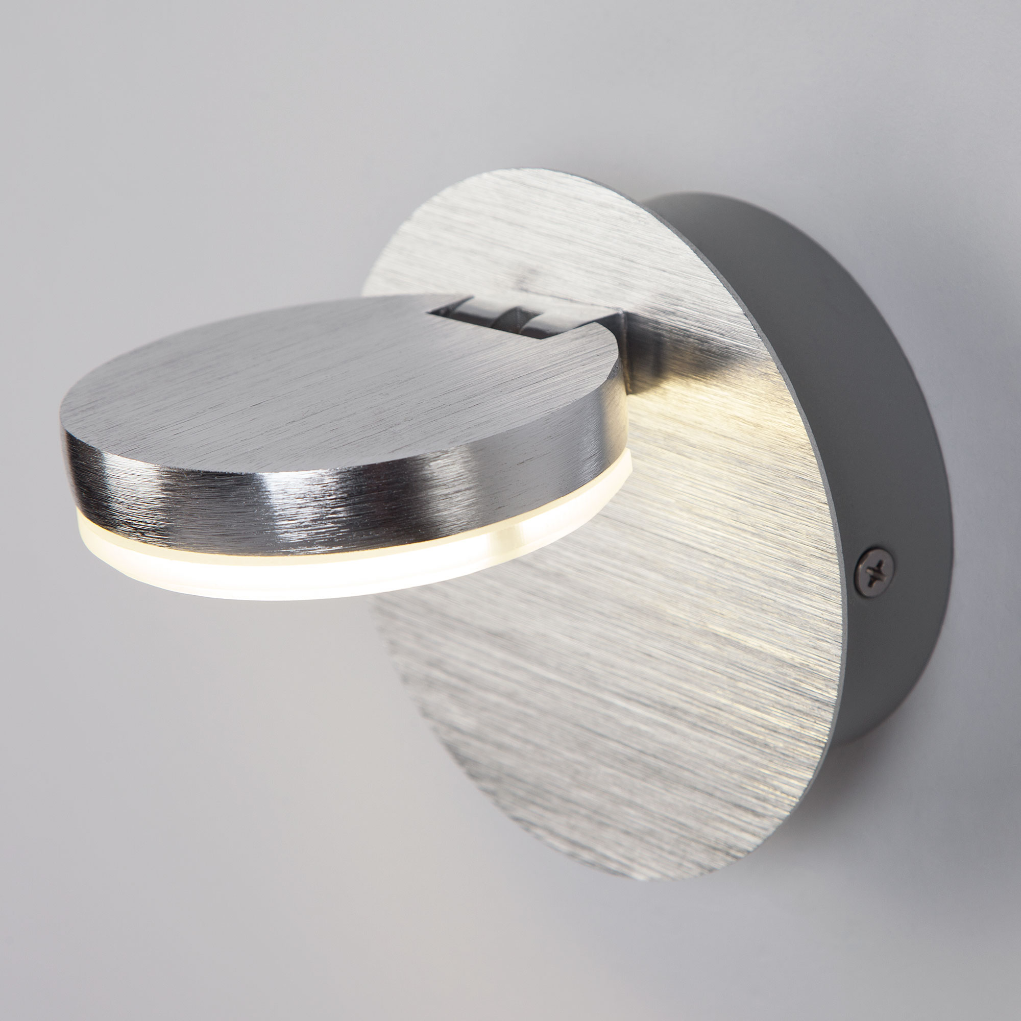 Настенный светодиодный светильник Eurosvet Cover 20004/1 алюминий