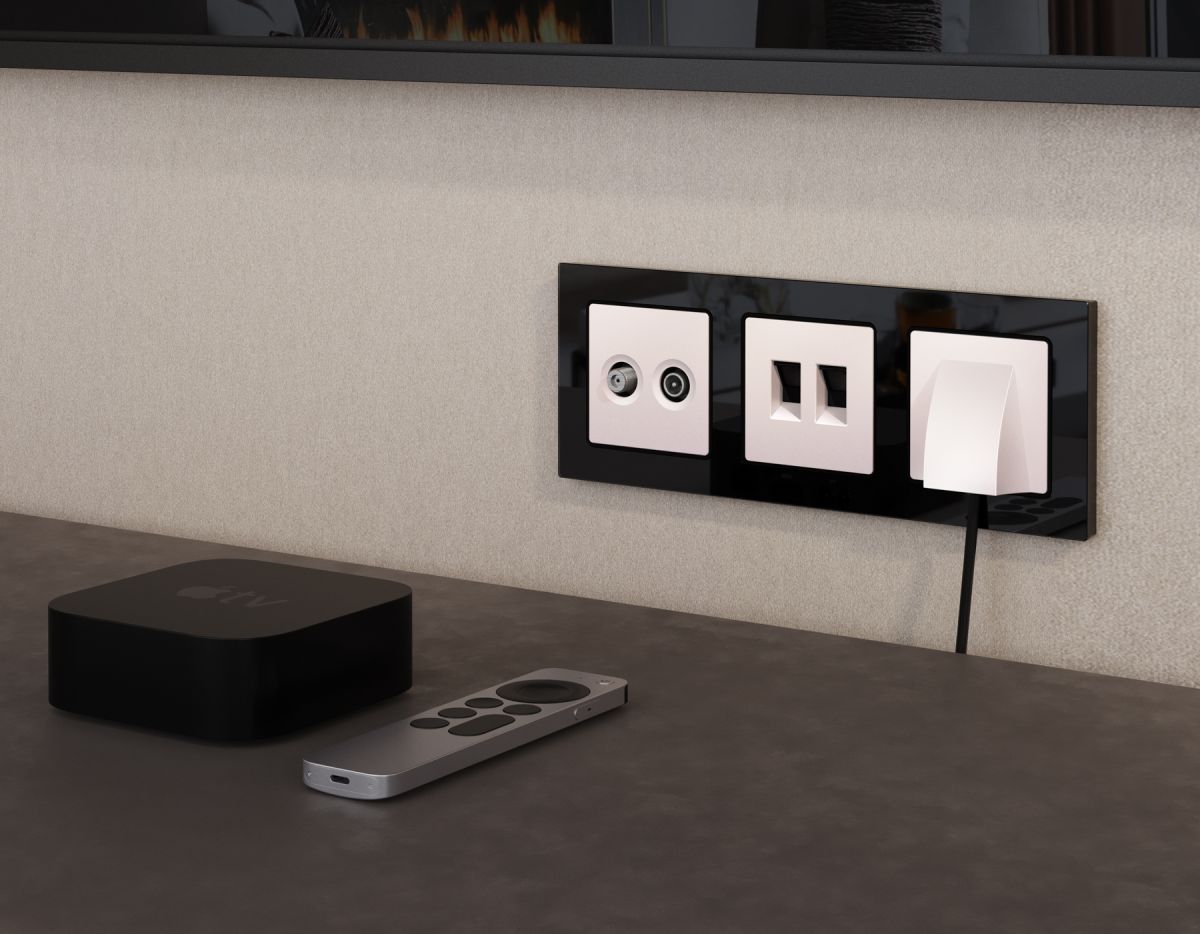 Комплект механизма компьютерной двойной розетки RJ-45 с автоматической защитной шторкой Alfa Жемчуг Quant Ambrella Volt MA212110 (AP2121, VM189)