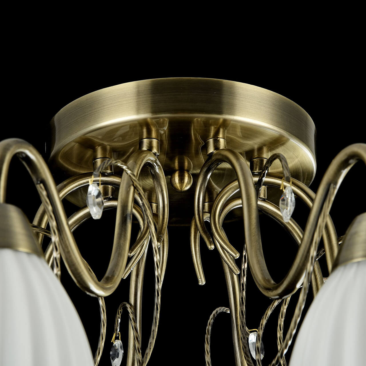 Потолочная люстра Freya Letizia FR2757-PL-08-BZ