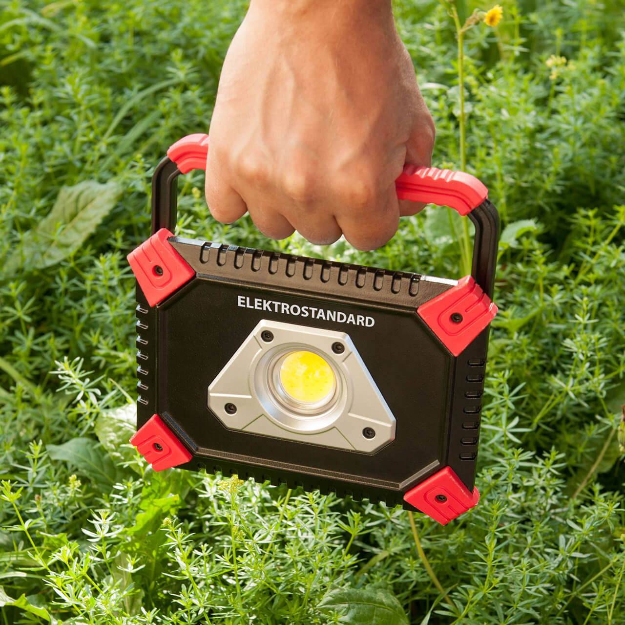 Ручной светодиодный фонарь Elektrostandard аккумуляторный 165х120 1000-600-350 лм 4690389125584