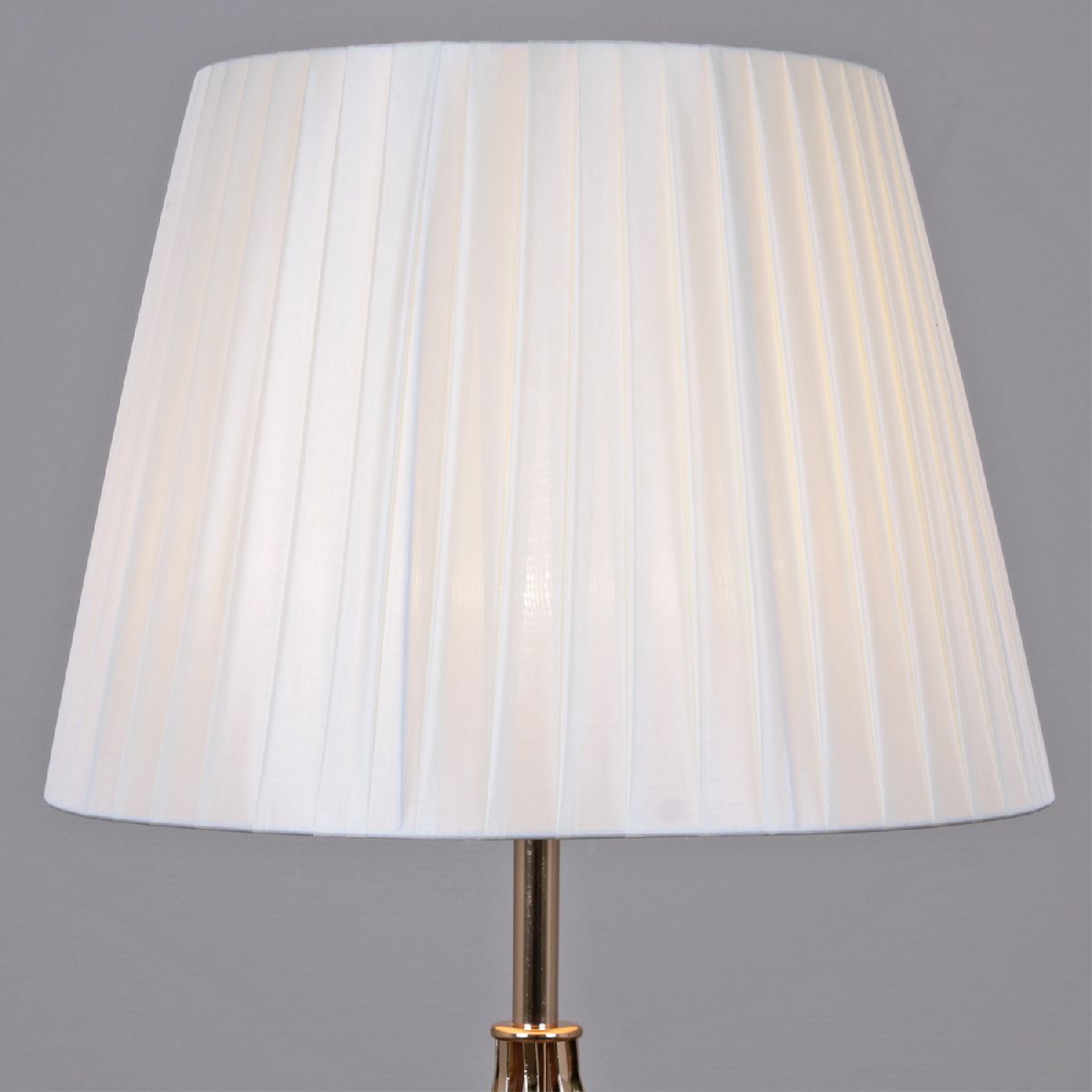 Торшер Reluce 91926-2.6-01 GD