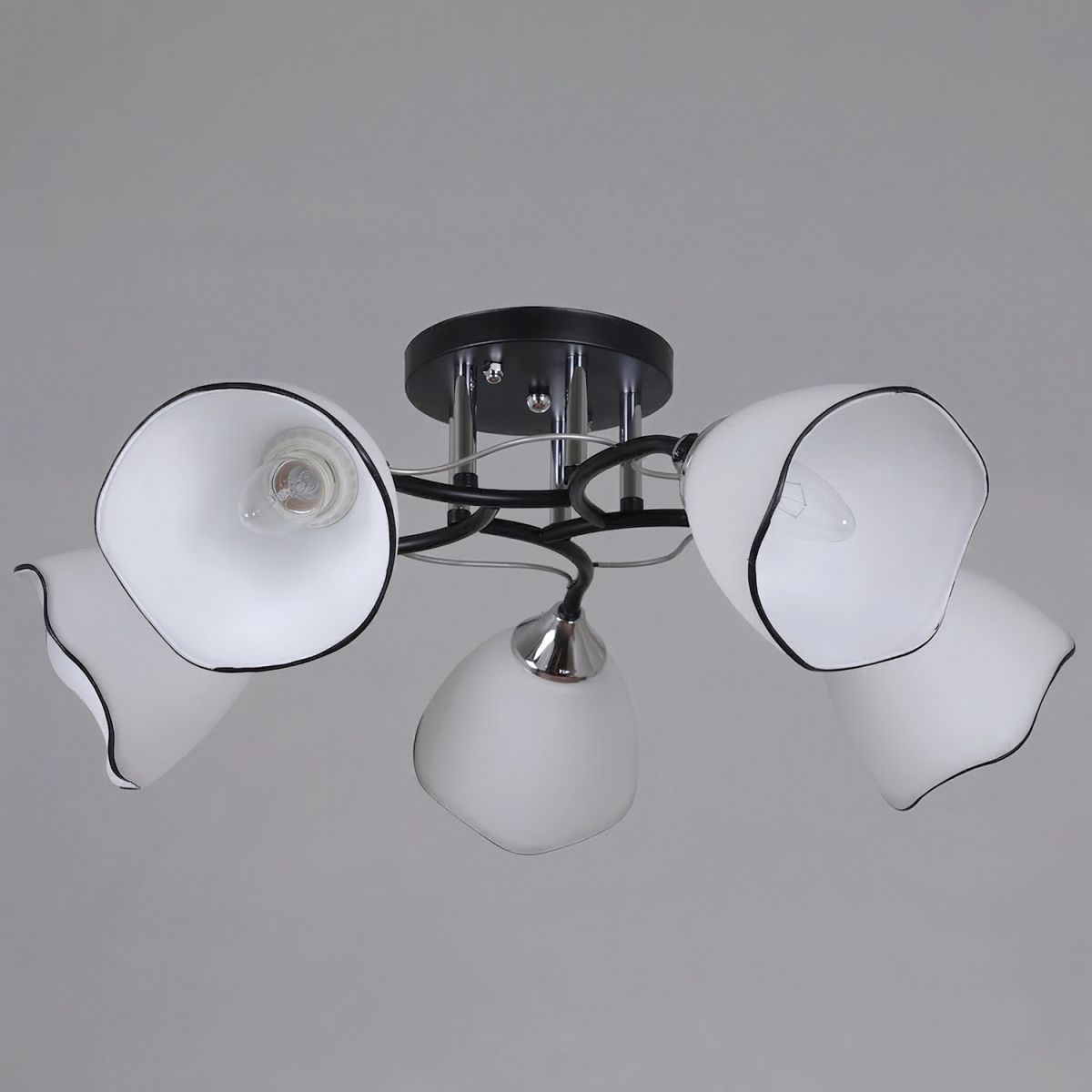 Потолочная люстра Reluce 79360-0.3-05 BK+CR