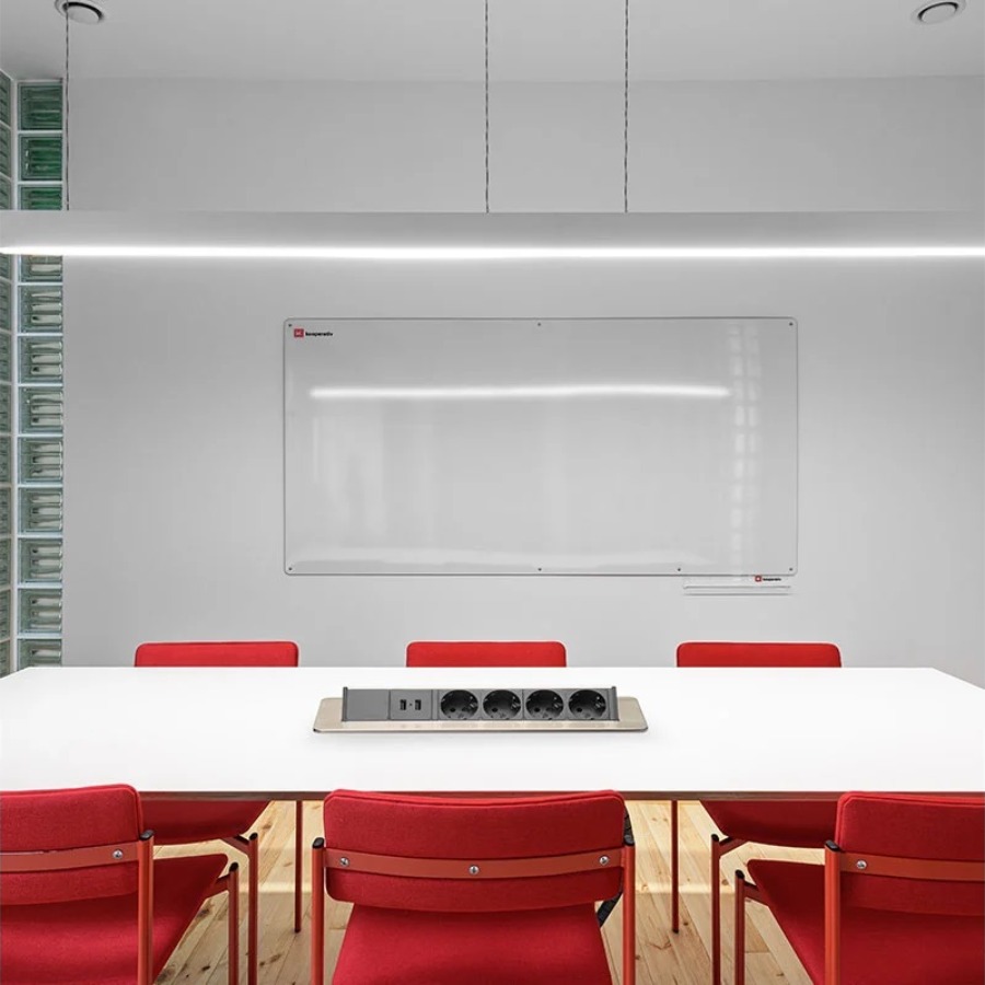 Блок розеток 47 (4 секции и 2 USB) Mebax 00-00000829