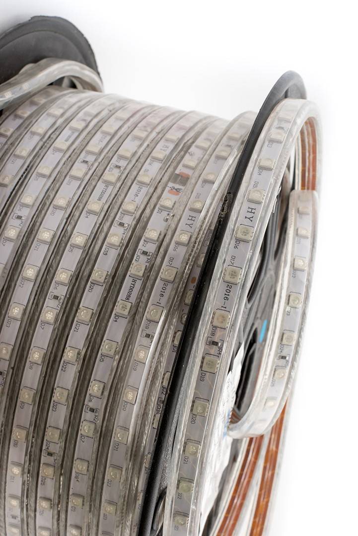 Светодиодная лента SWG LT560-B-50 000942