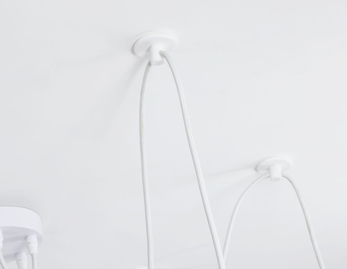 Подвесная люстра Ambrella Light Traditional TR8131