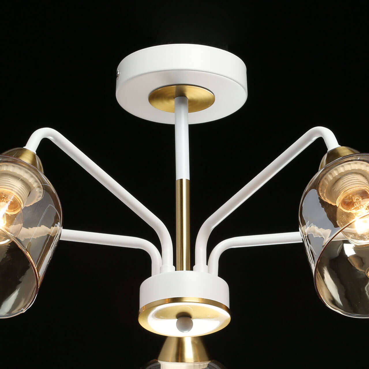 Люстра на штанге De Markt City Альфа 324017205