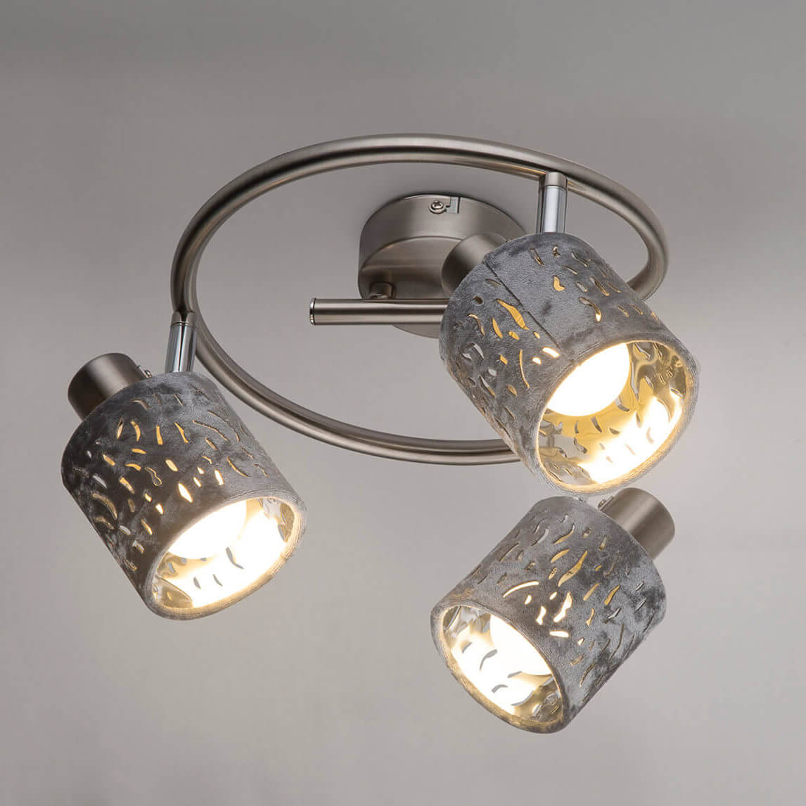 Cпот на штанге Globo Alys 54122-3