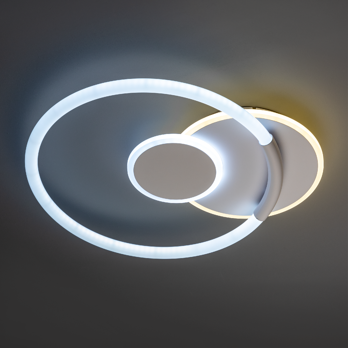 Потолочная люстра Ritter Eclipse 51618 1