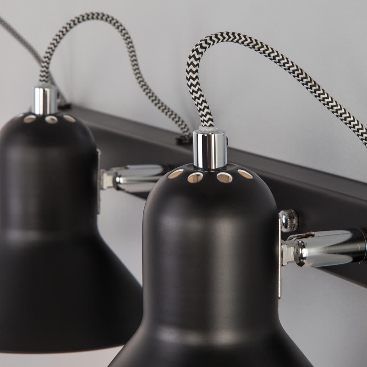 Спот Eurosvet 20083/3 черный/хром