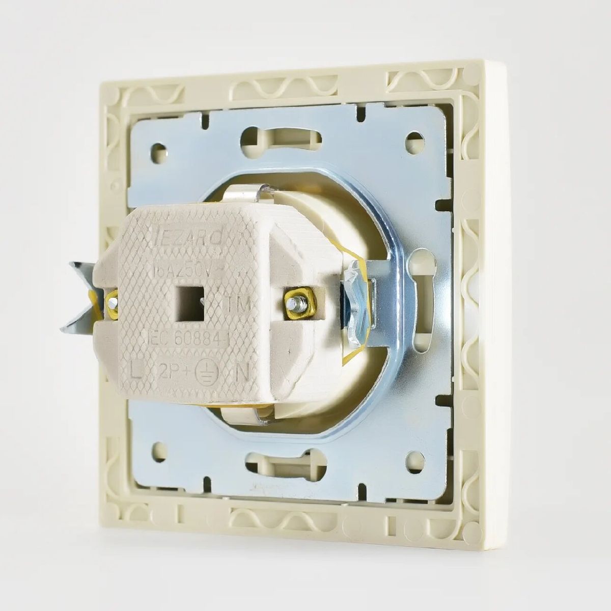 Розетка с/з Lezard Rain 703-0303-122