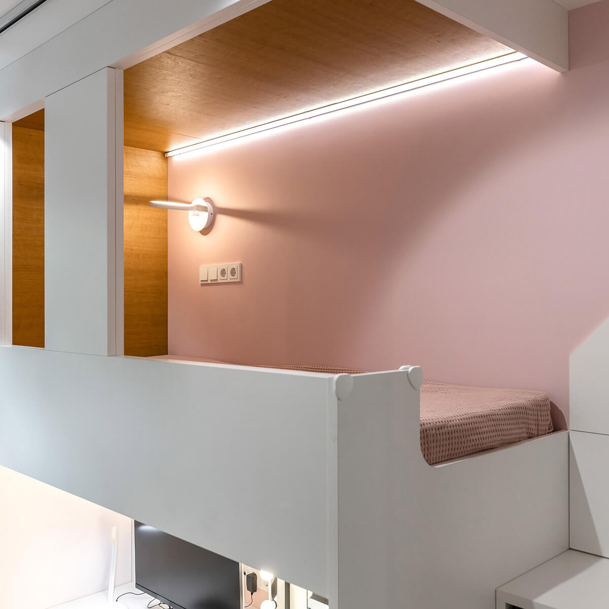 Профиль квадратный алюминиевый Elektrostandard LL-2-ALP009 4690389130915