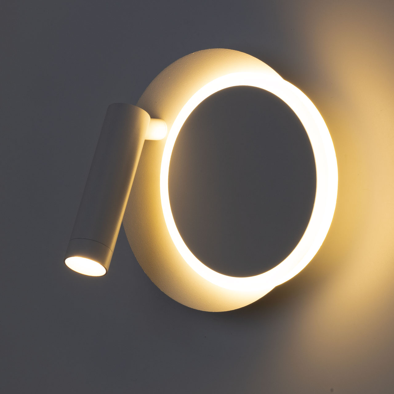 Спот De Markt Стаут 702023302 в Москве