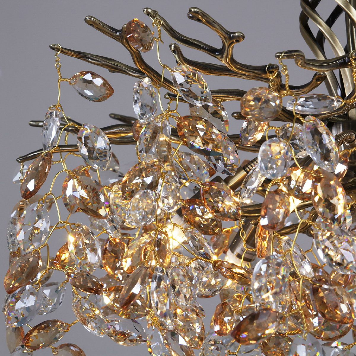 Потолочная люстра Reluce 33023-3.3-06