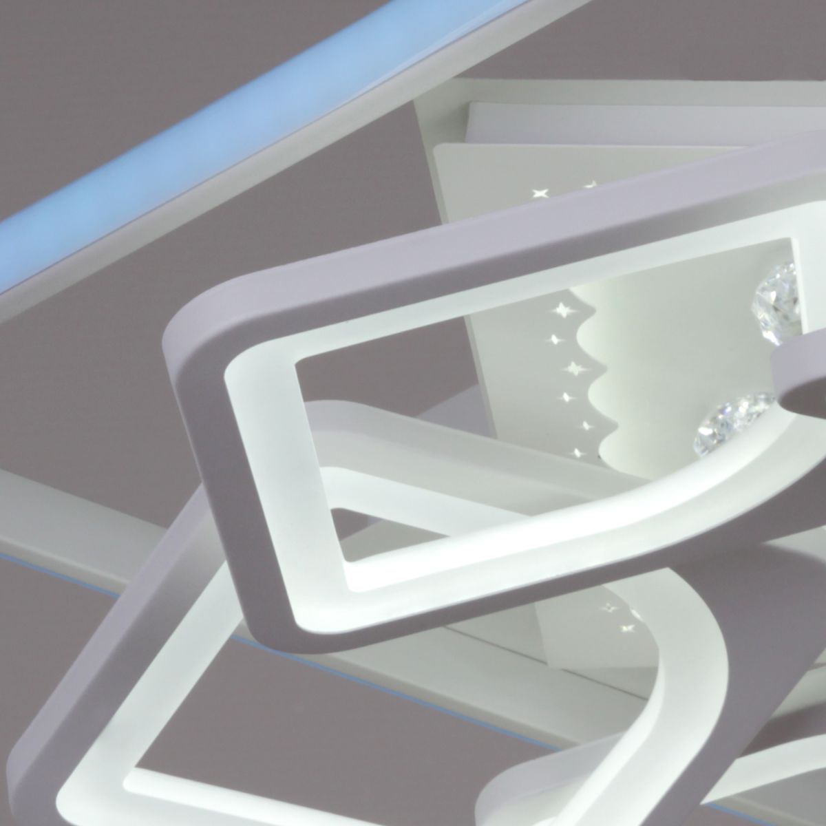 Потолочная люстра Reluce 09211-0.3-500 White