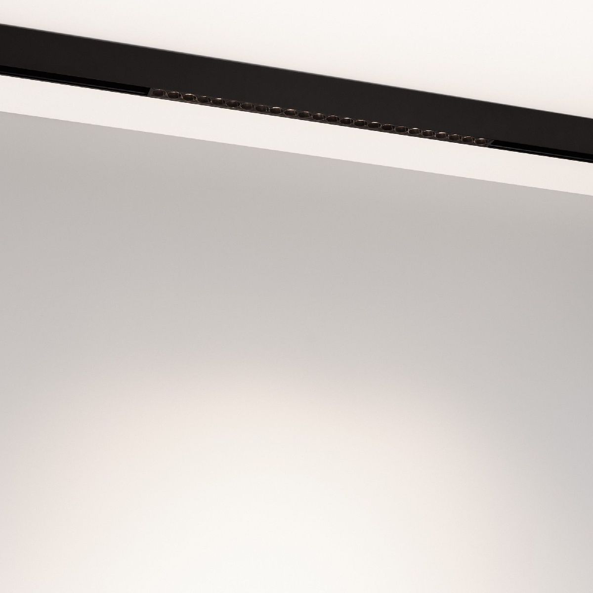 Трековый магнитный светильники Arlight MAG-ORIENT-DOTS-L465-16W Day4000-MIX 047138