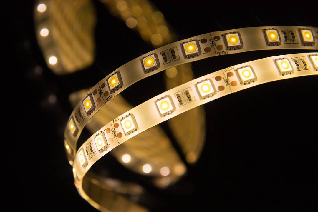 Светодиодная лента SWG SWG560-12-14.4-WW-65 000063