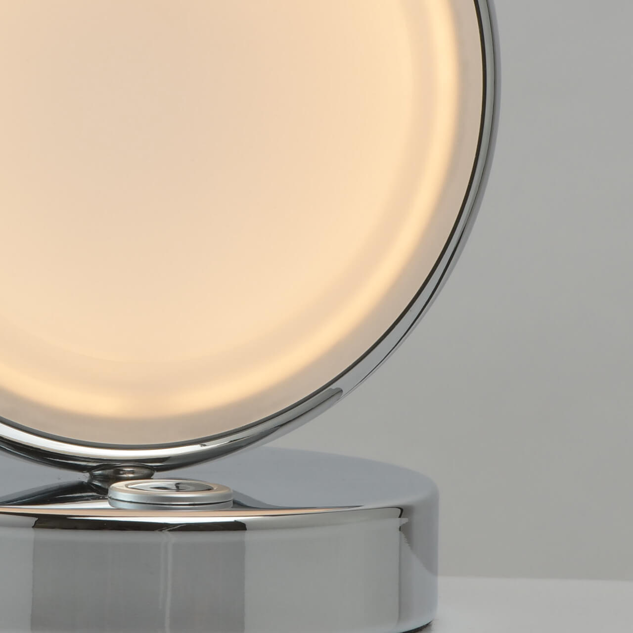 Настольная лампа De Markt Эрида 2 706030701