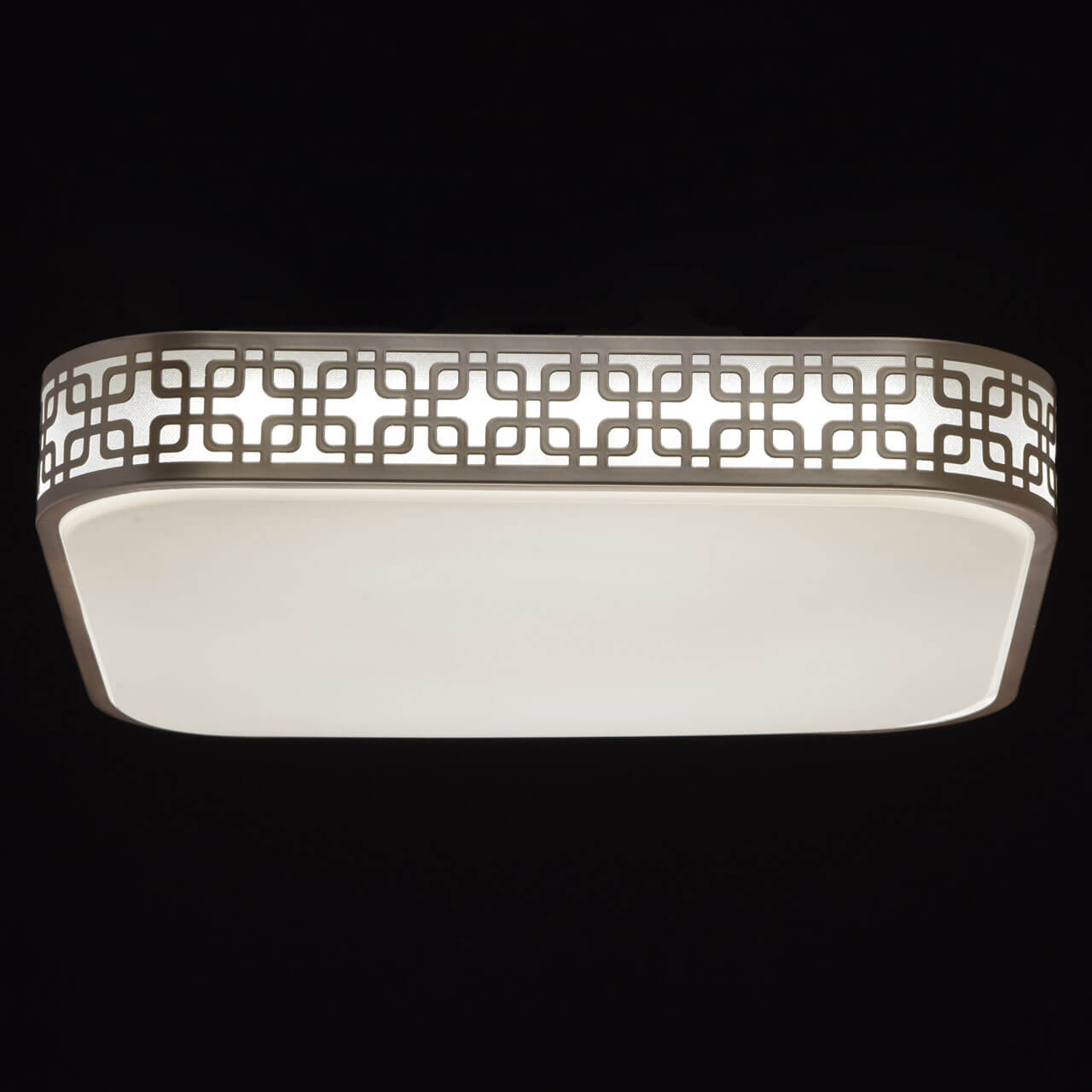 Потолочный светодиодный светильник ДУ De Markt Ривз 12 674015201