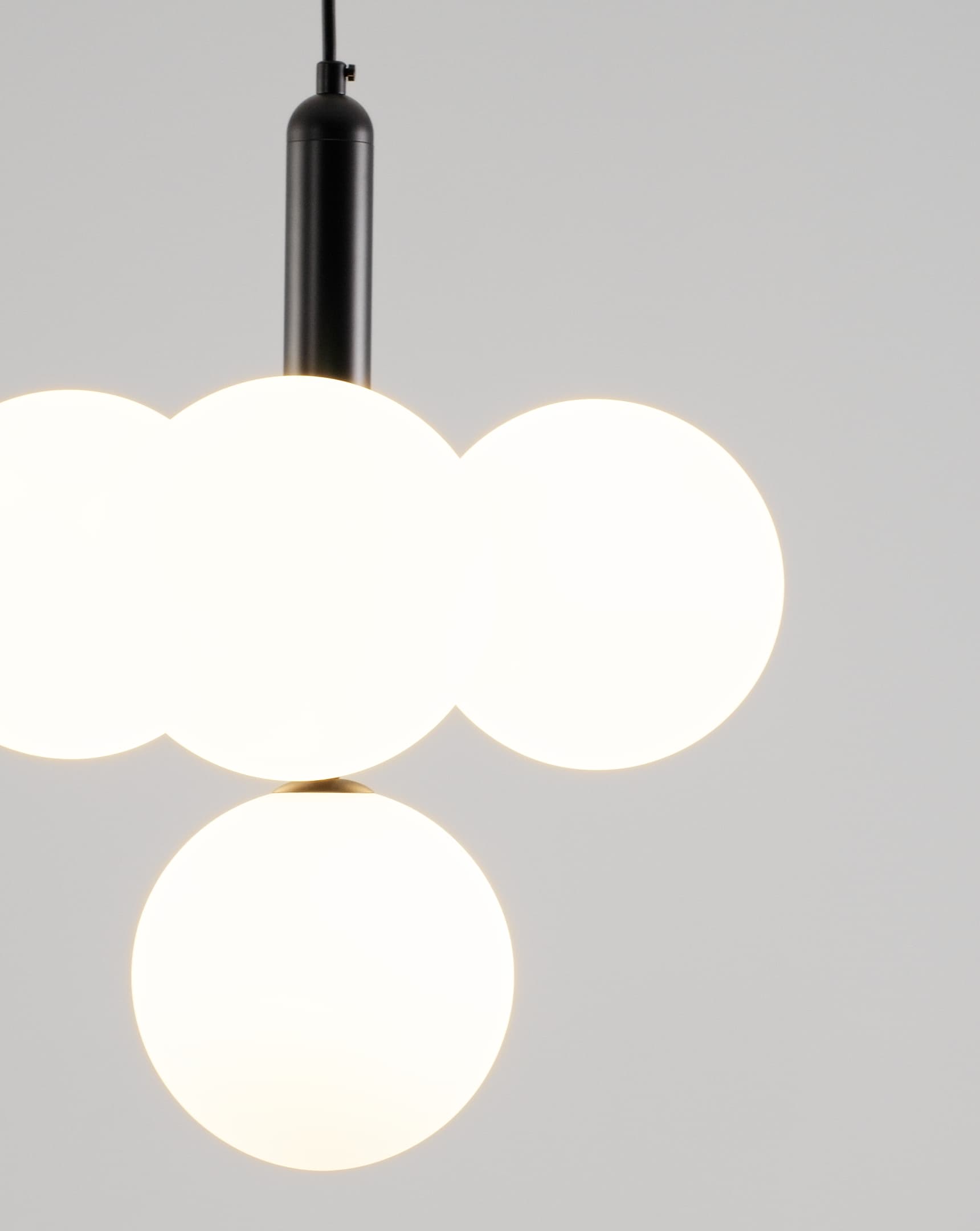 Подвесная люстра Moderli Kolinz V2040-P