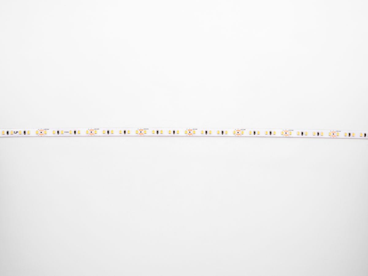 Светодиодная лента LEDS POWER 2835 120/м (9,6Вт/м) 24В нейтральная 004204