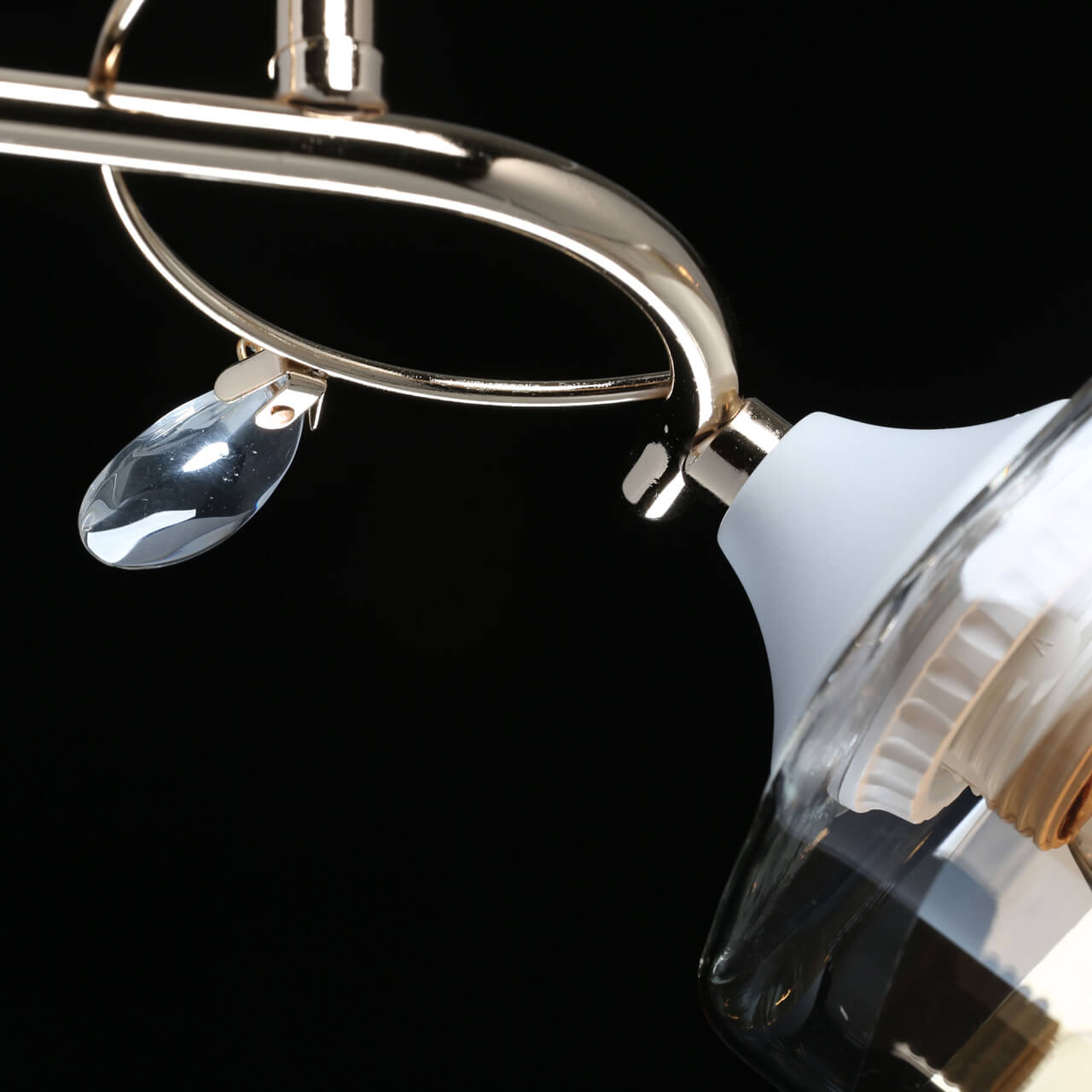 Потолочный светильник De Markt City Тетро 673016402