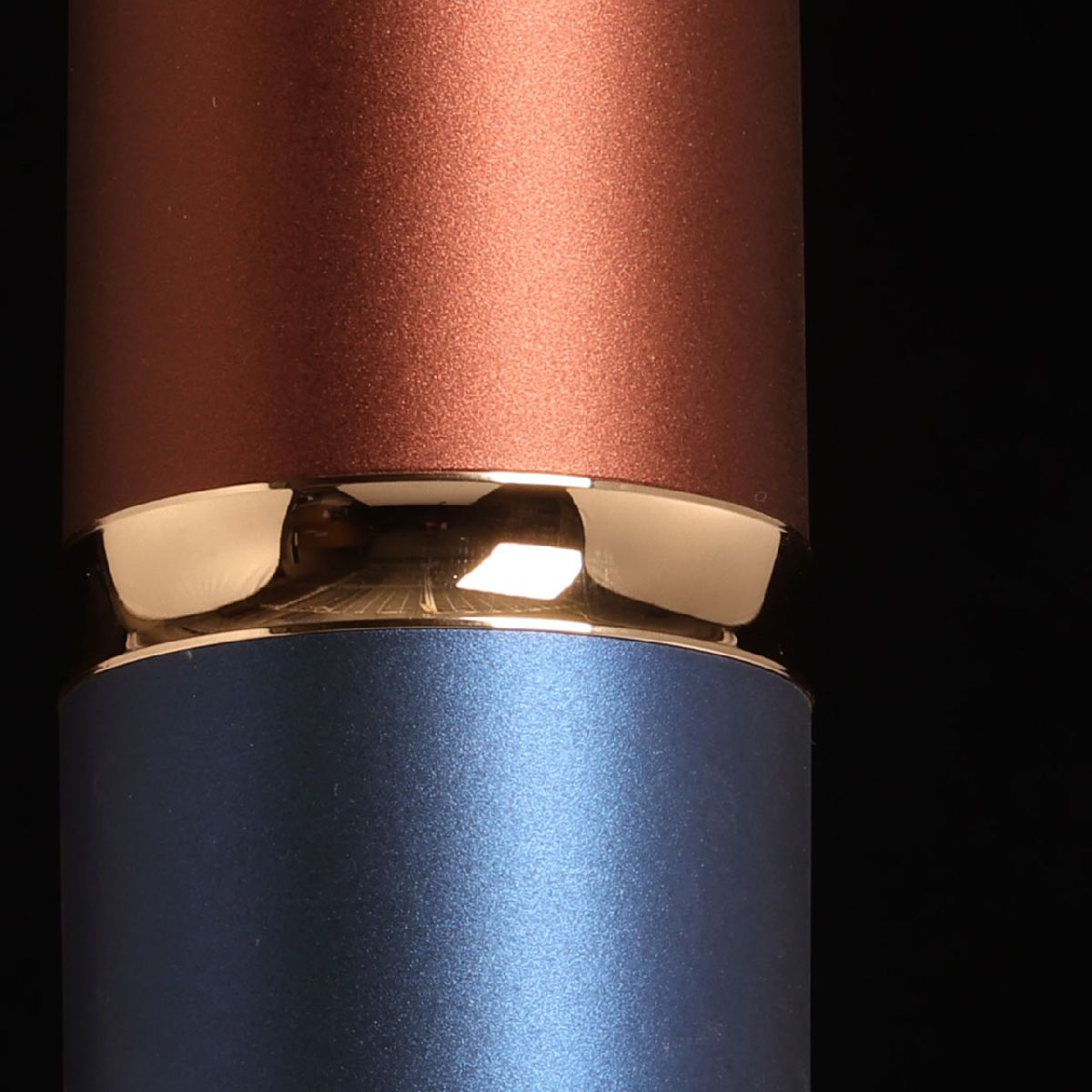 Подвесной светильник De Markt Стаут 702012801