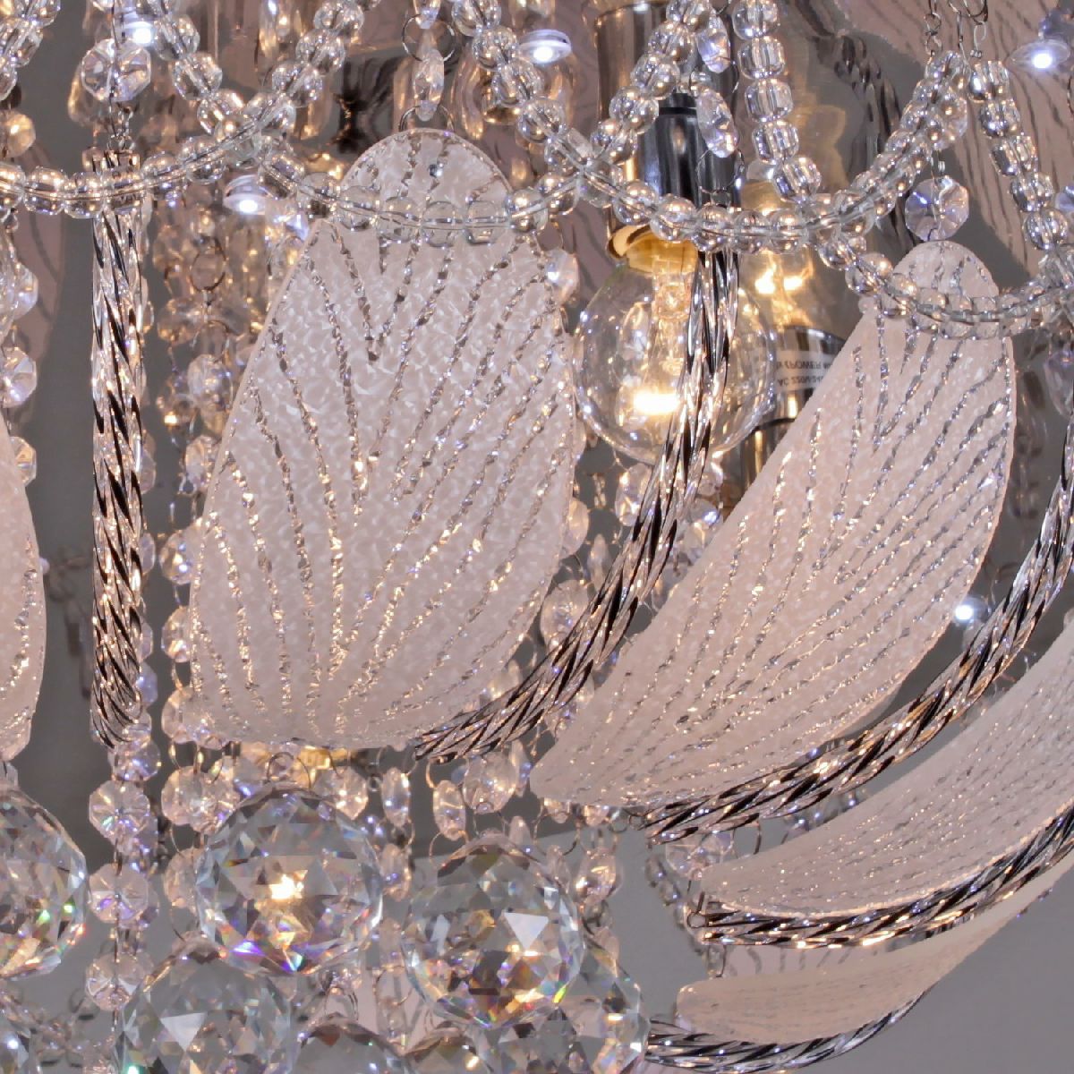 Потолочная люстра Reluce 55822-0.3-08