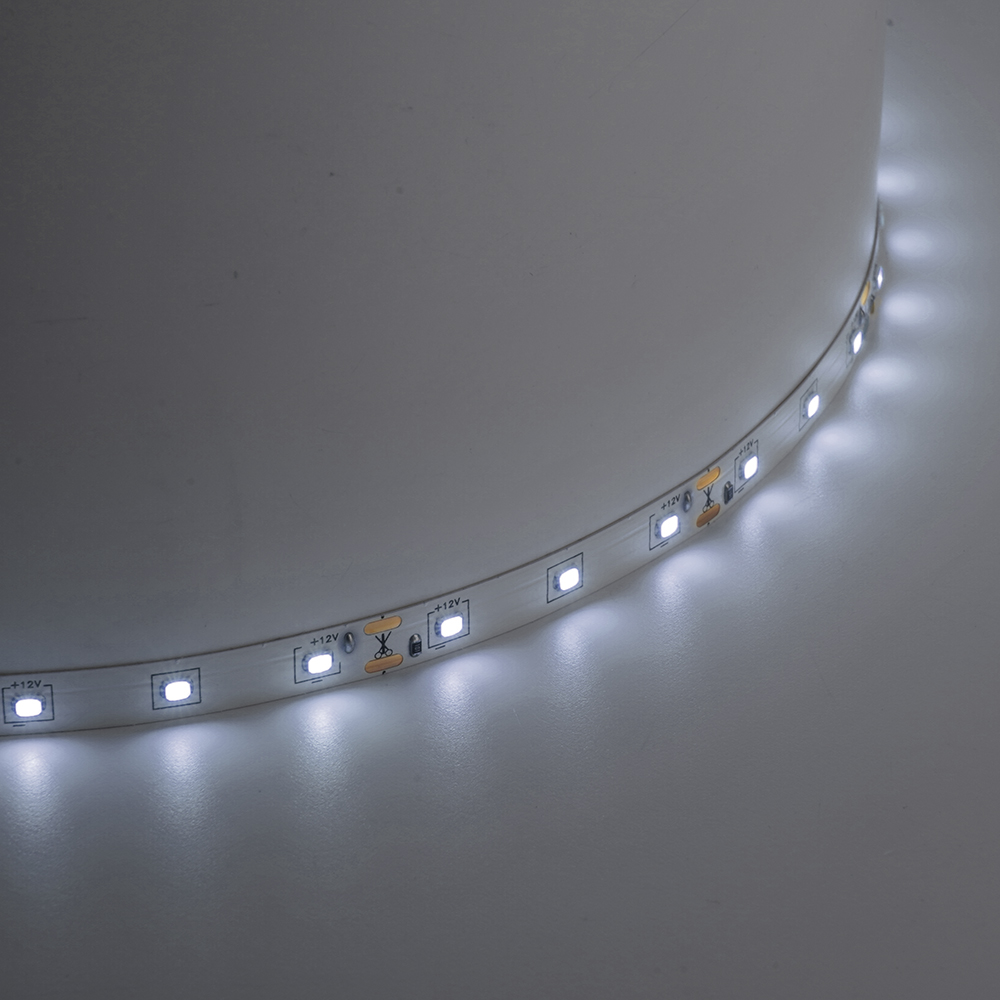 Светодиодная лента Saffit SST01 12В 6Вт/м 6500К 5м IP20 55239