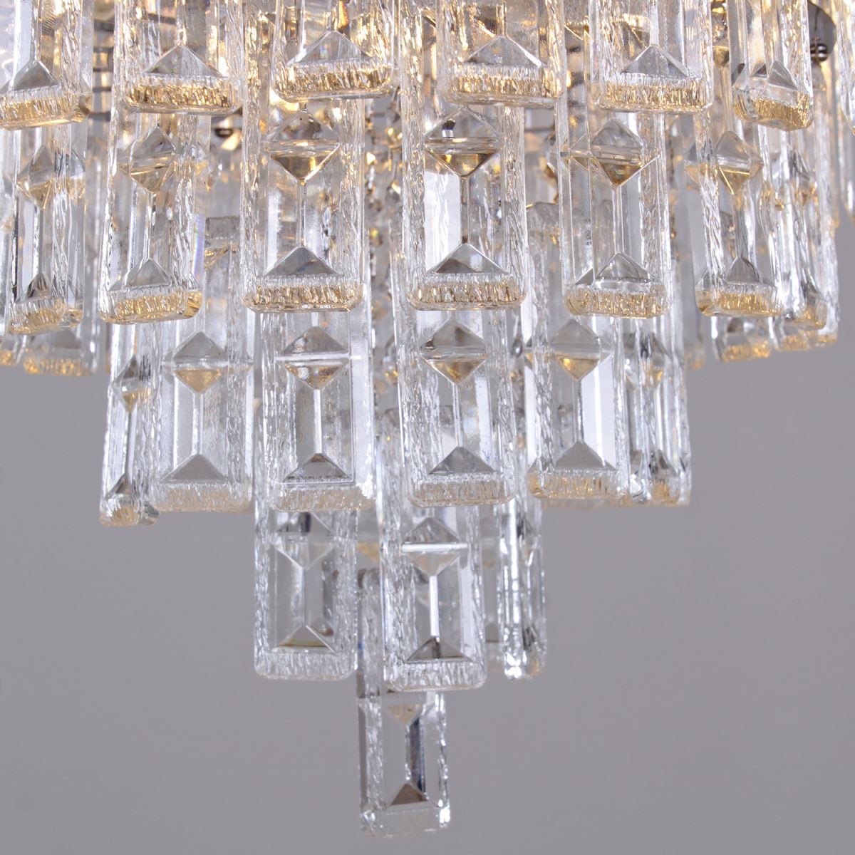 Подвесной светильник на натяжной потолок Reluce 08110-0.4-400 MX CH