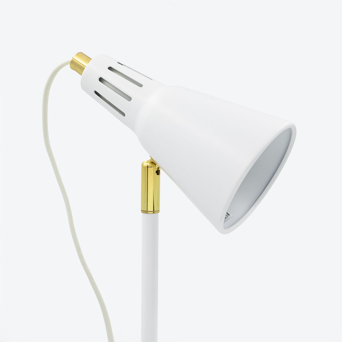 Торшер ARTSTYLE HT-730W