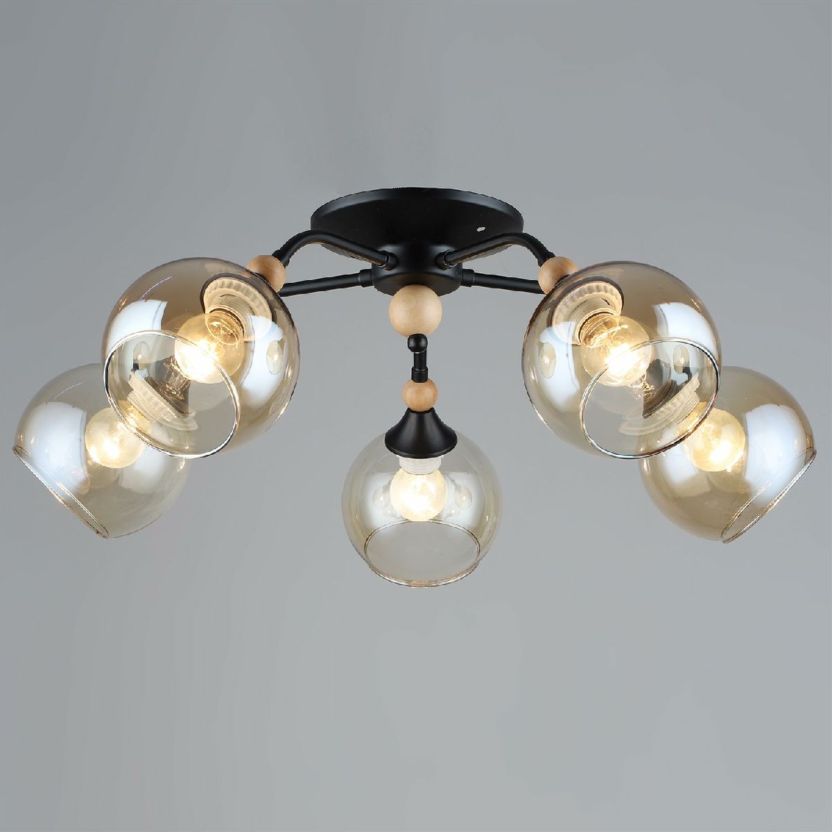 Потолочная люстра Reluce 05062-0.3-05 BK+WOOD